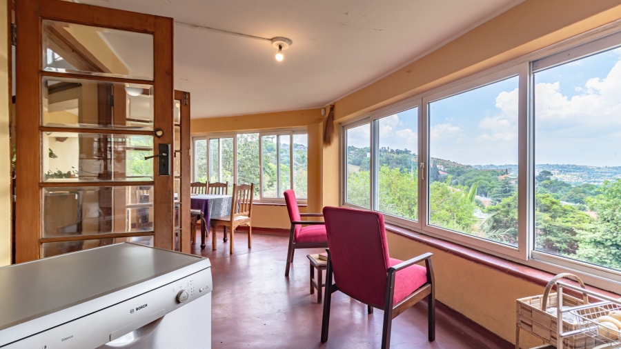 5 Bedroom Property for Sale in Kensington Gauteng