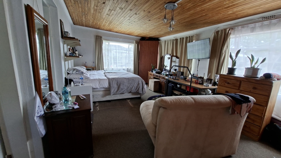 4 Bedroom Property for Sale in Discovery Gauteng