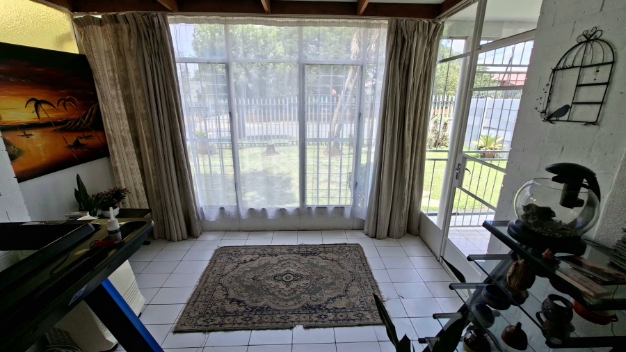 4 Bedroom Property for Sale in Discovery Gauteng