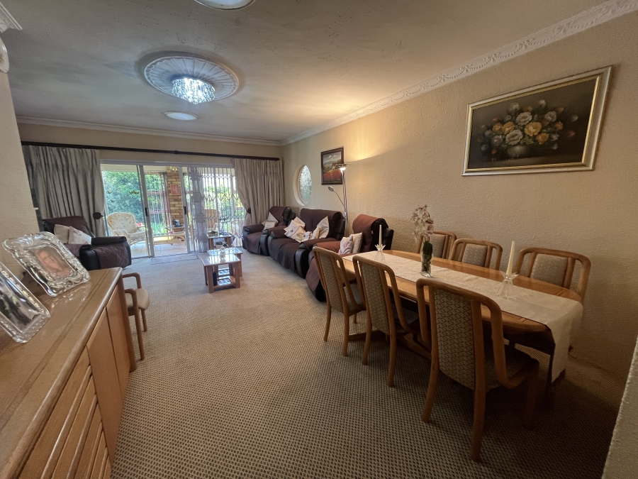 4 Bedroom Property for Sale in Dowerglen Gauteng