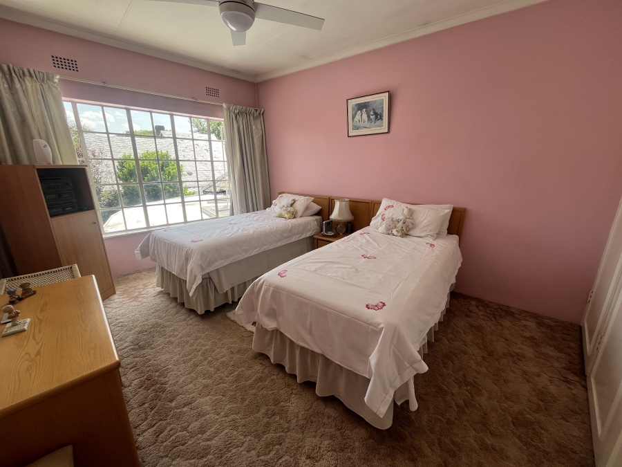 4 Bedroom Property for Sale in Dowerglen Gauteng