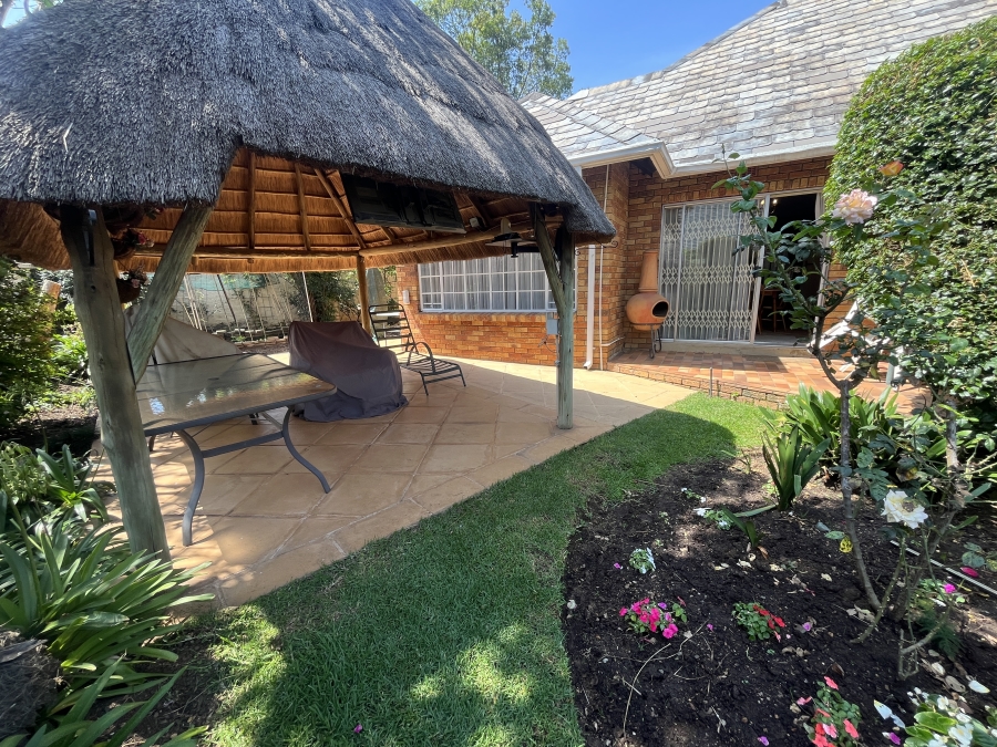 4 Bedroom Property for Sale in Dowerglen Gauteng