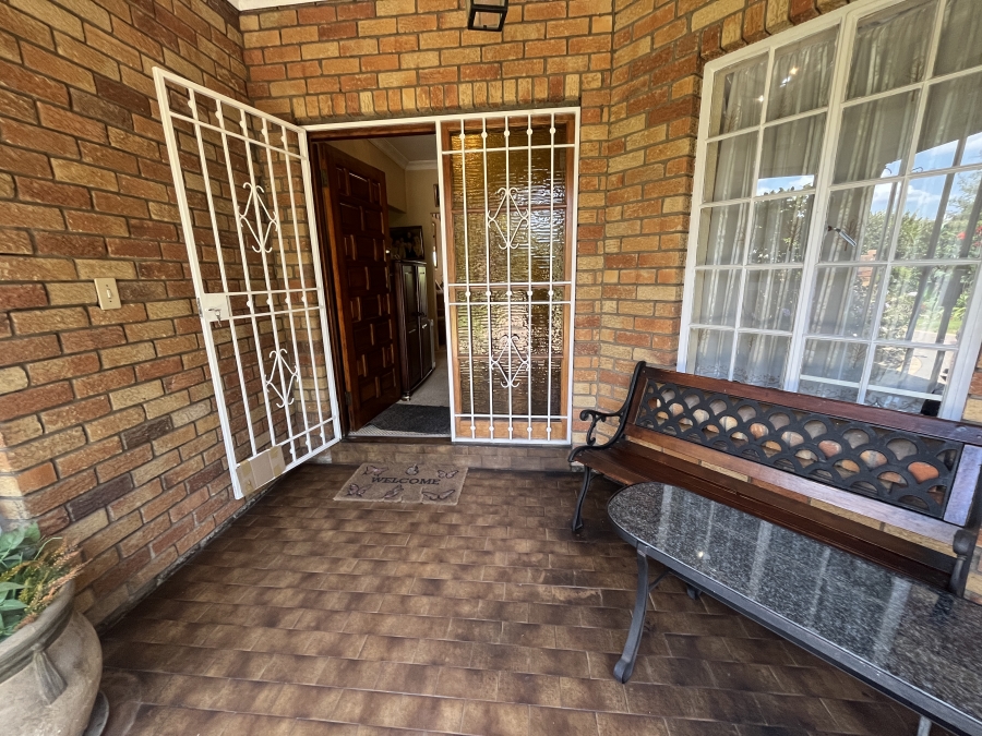 4 Bedroom Property for Sale in Dowerglen Gauteng