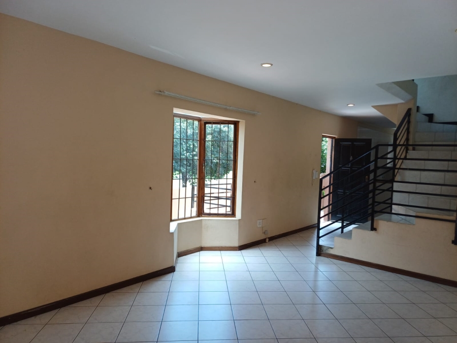 2 Bedroom Property for Sale in Buurendal Gauteng