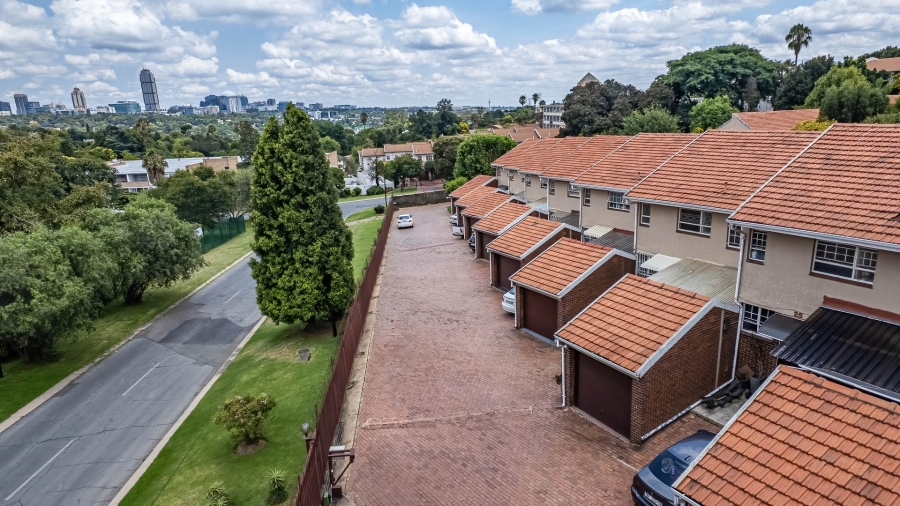 3 Bedroom Property for Sale in Bramley Park Gauteng