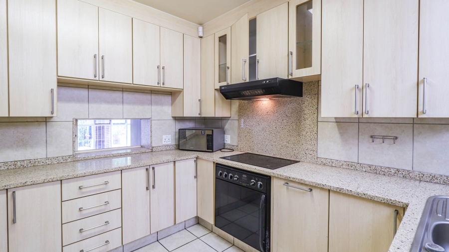 3 Bedroom Property for Sale in Bramley Park Gauteng