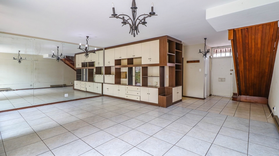 3 Bedroom Property for Sale in Bramley Park Gauteng