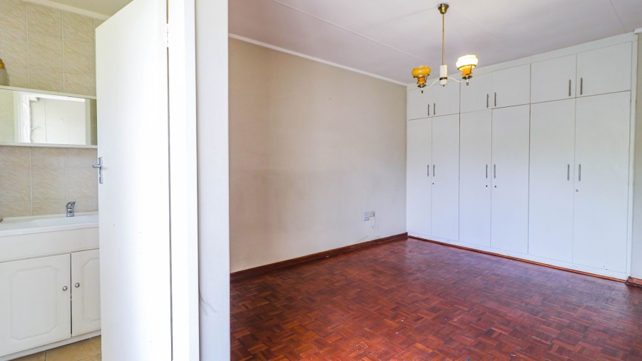 3 Bedroom Property for Sale in Bramley Park Gauteng