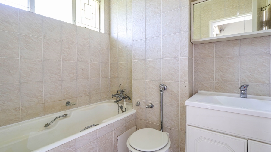 3 Bedroom Property for Sale in Bramley Park Gauteng