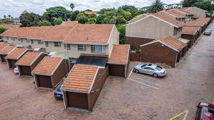 3 Bedroom Property for Sale in Bramley Park Gauteng