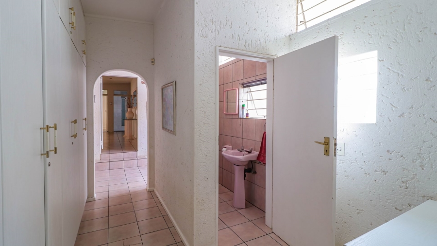 3 Bedroom Property for Sale in Savoy Estate Gauteng