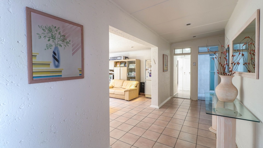 3 Bedroom Property for Sale in Savoy Estate Gauteng