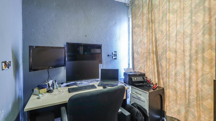 3 Bedroom Property for Sale in Savoy Estate Gauteng