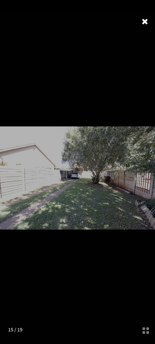 3 Bedroom Property for Sale in Strubenvale Gauteng