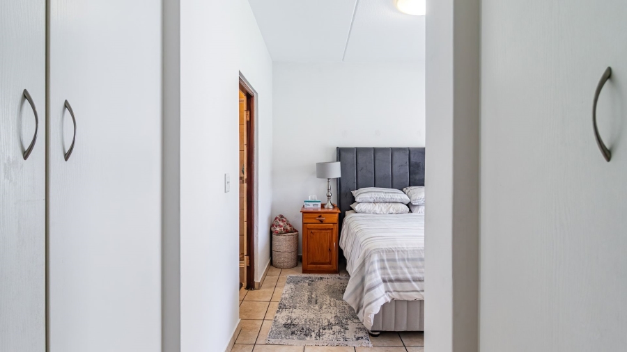 3 Bedroom Property for Sale in Greenstone Hill Gauteng