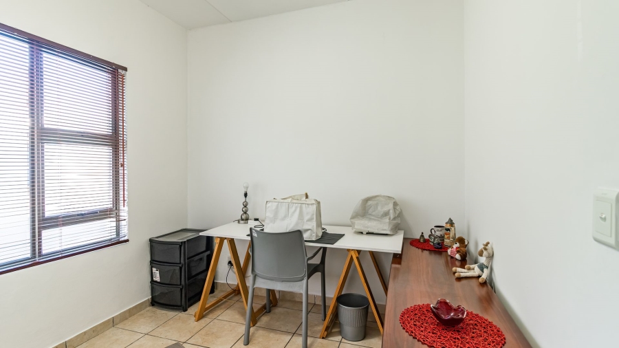 3 Bedroom Property for Sale in Greenstone Hill Gauteng