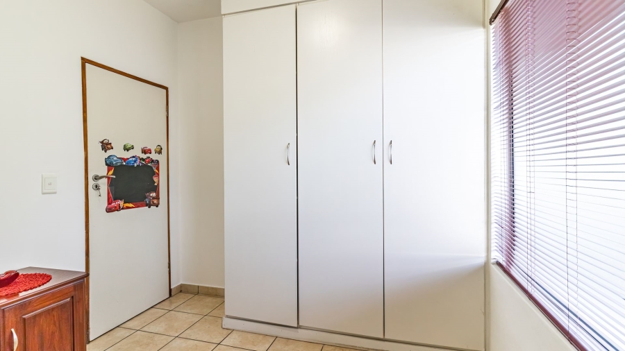 3 Bedroom Property for Sale in Greenstone Hill Gauteng