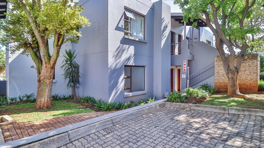 3 Bedroom Property for Sale in Greenstone Hill Gauteng