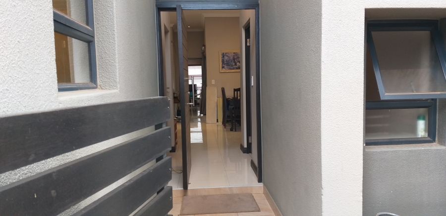 3 Bedroom Property for Sale in Parkhaven Gauteng