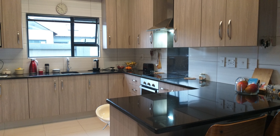 3 Bedroom Property for Sale in Parkhaven Gauteng