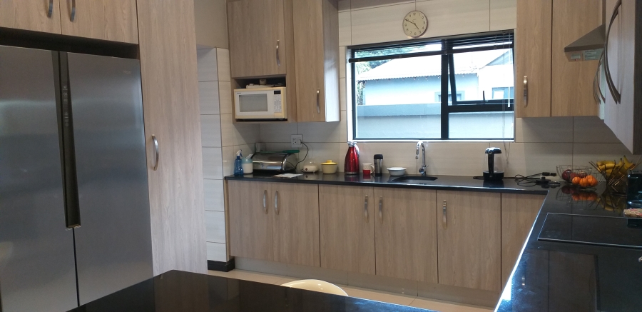 3 Bedroom Property for Sale in Parkhaven Gauteng