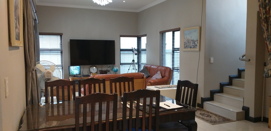 3 Bedroom Property for Sale in Parkhaven Gauteng
