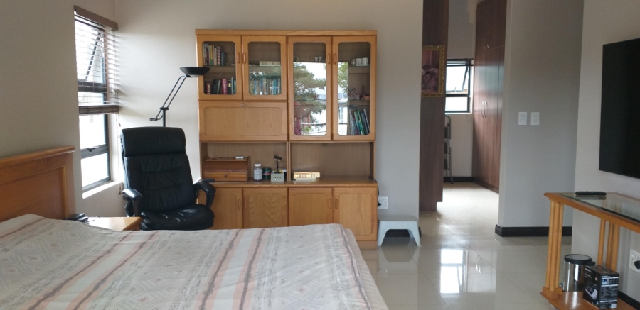 3 Bedroom Property for Sale in Parkhaven Gauteng