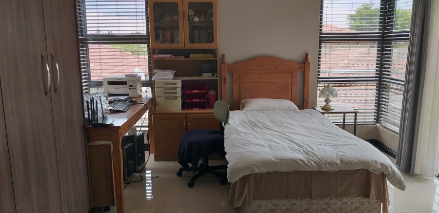 3 Bedroom Property for Sale in Parkhaven Gauteng