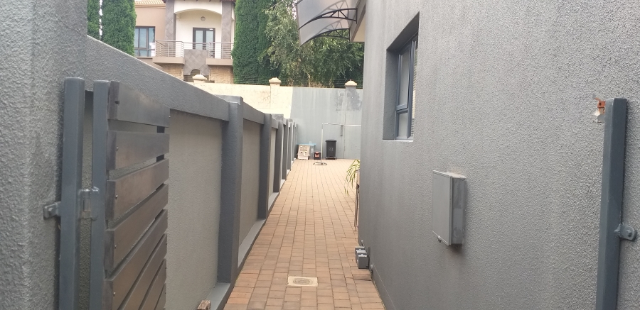 3 Bedroom Property for Sale in Parkhaven Gauteng