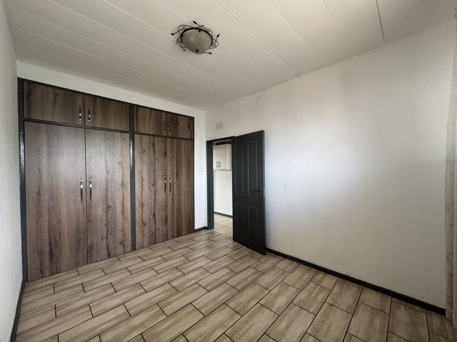 2 Bedroom Property for Sale in Raceview Gauteng