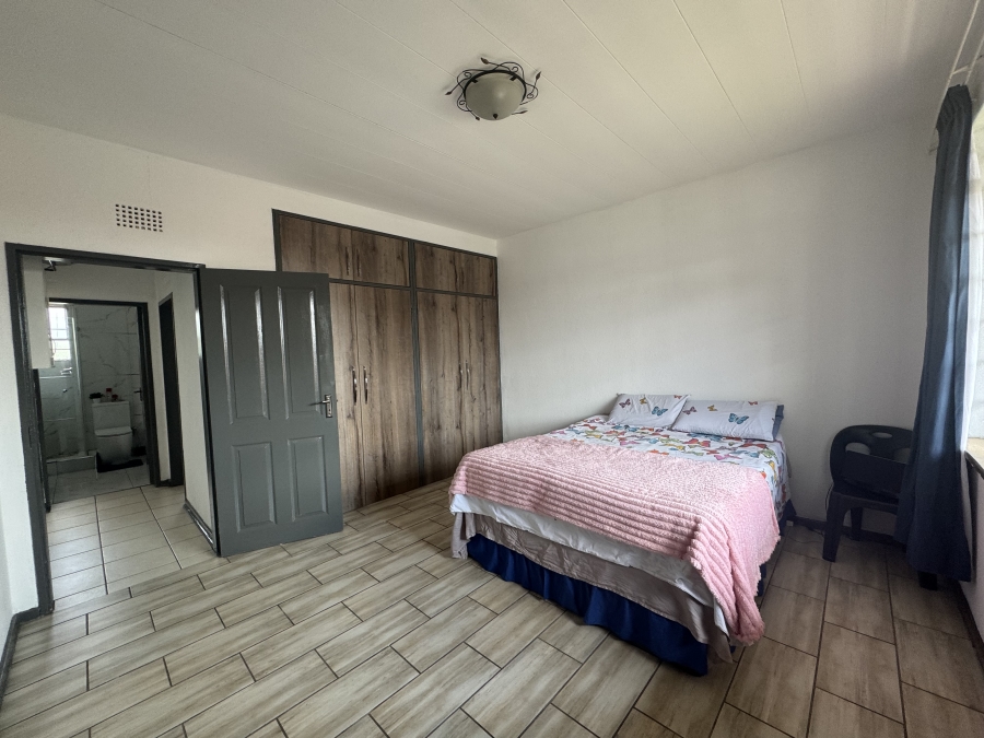 2 Bedroom Property for Sale in Raceview Gauteng