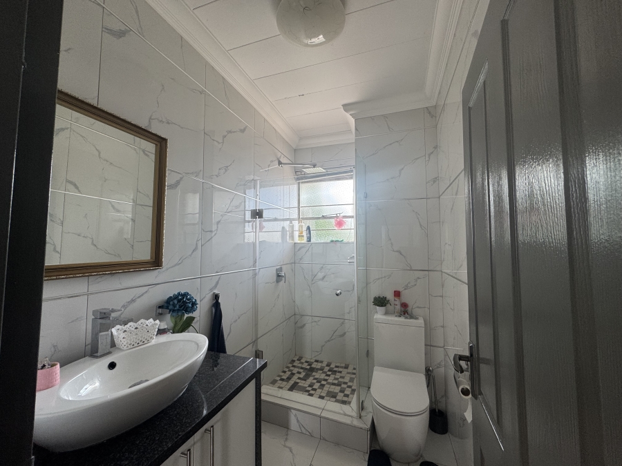 2 Bedroom Property for Sale in Raceview Gauteng