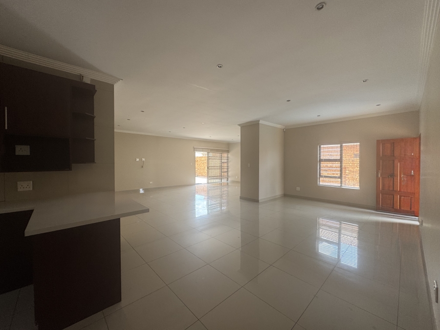 3 Bedroom Property for Sale in New Redruth Gauteng