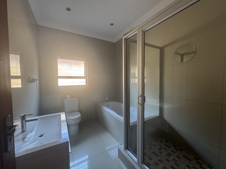 3 Bedroom Property for Sale in New Redruth Gauteng