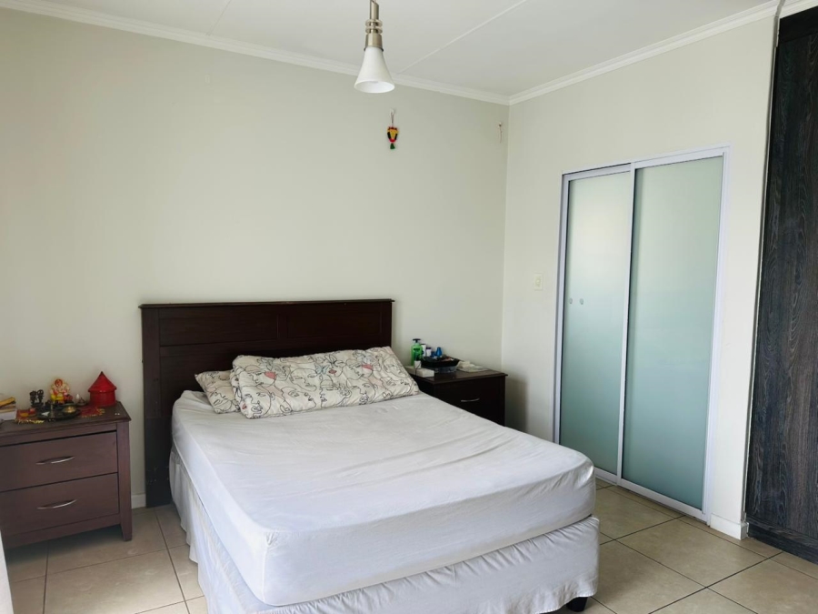 1 Bedroom Property for Sale in Bryanston Gauteng
