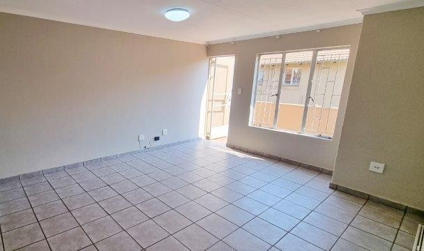 To Let 2 Bedroom Property for Rent in Beyers Park Gauteng