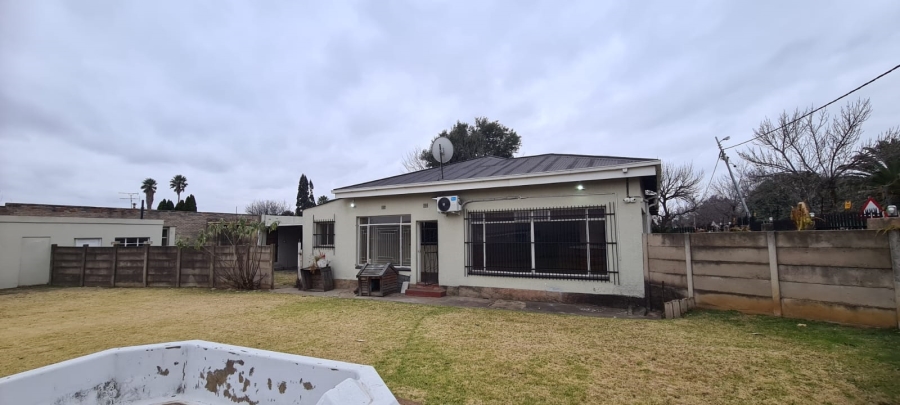 To Let 3 Bedroom Property for Rent in Brakpan Central Gauteng
