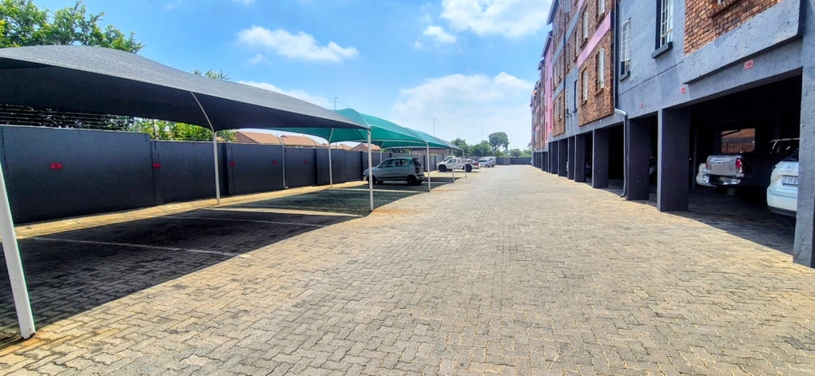 1 Bedroom Property for Sale in Ravenswood Gauteng