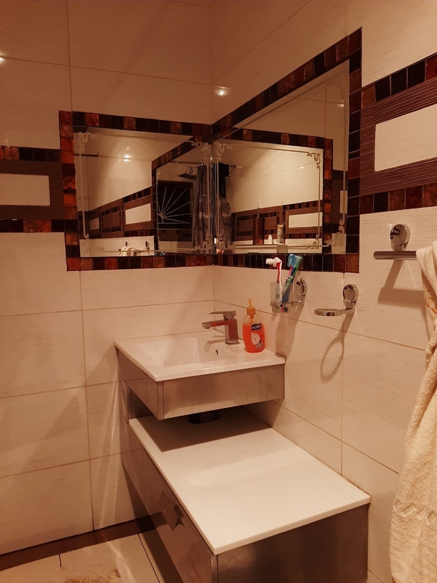 4 Bedroom Property for Sale in Actonville Gauteng