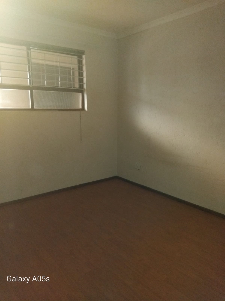 2 Bedroom Property for Sale in Eveleigh Gauteng
