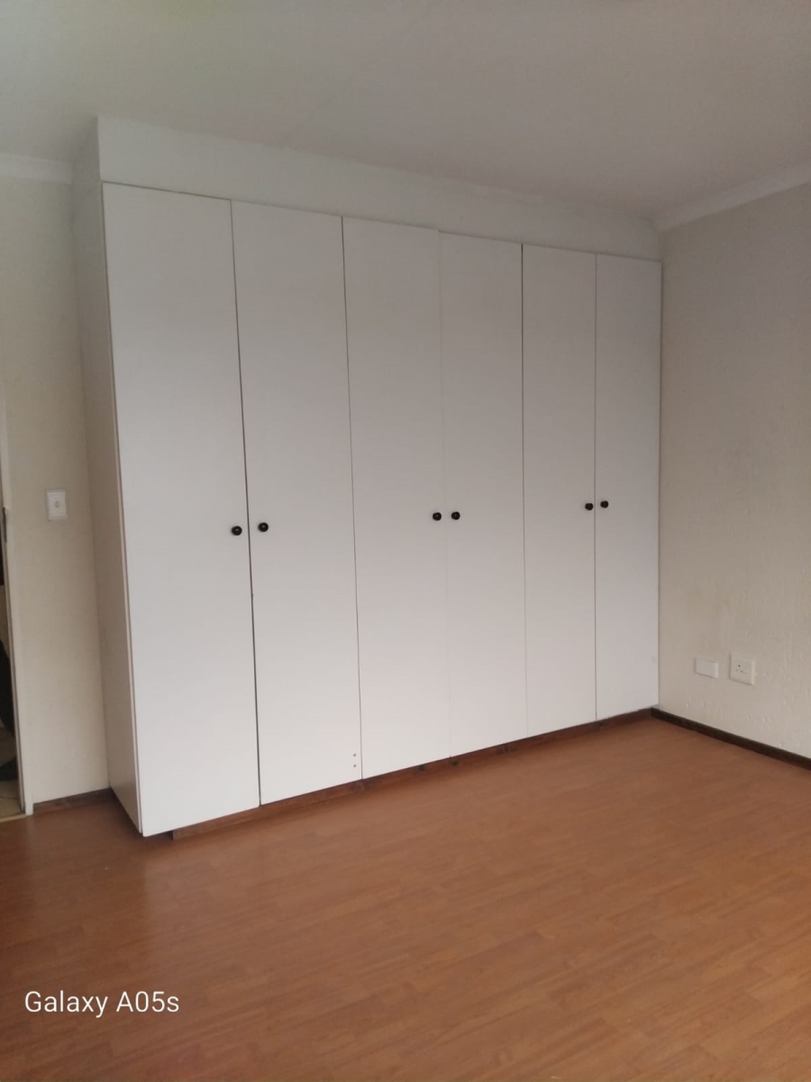 2 Bedroom Property for Sale in Eveleigh Gauteng