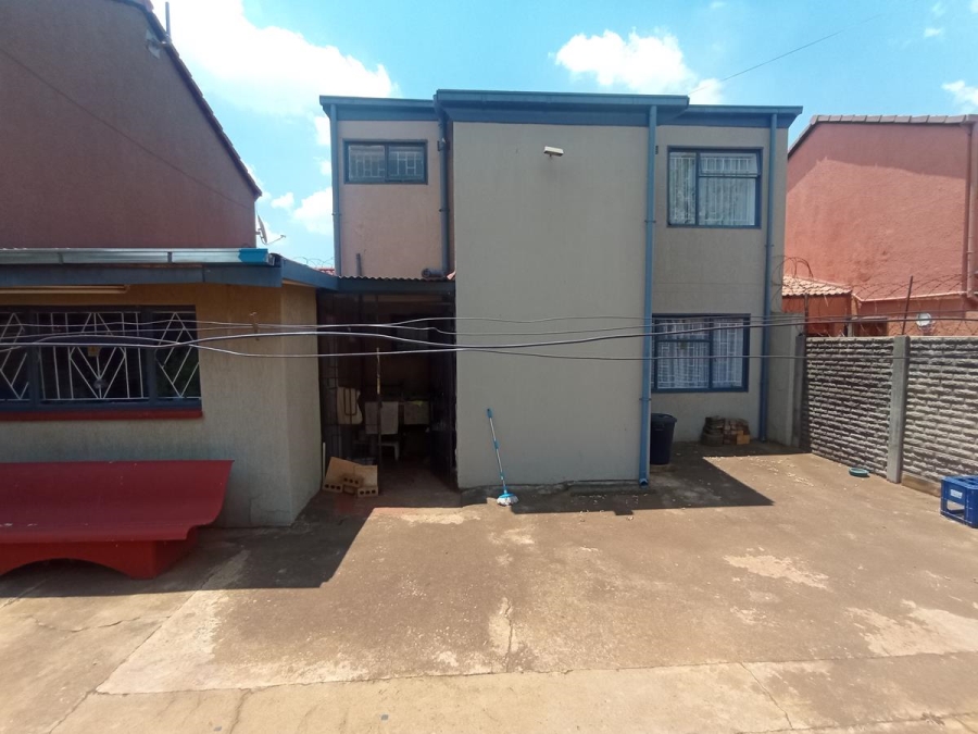 3 Bedroom Property for Sale in Lenasia Ext 10 Gauteng