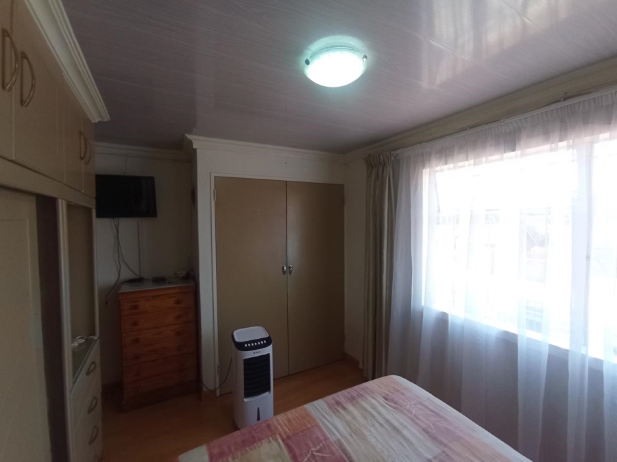 3 Bedroom Property for Sale in Lenasia Ext 10 Gauteng