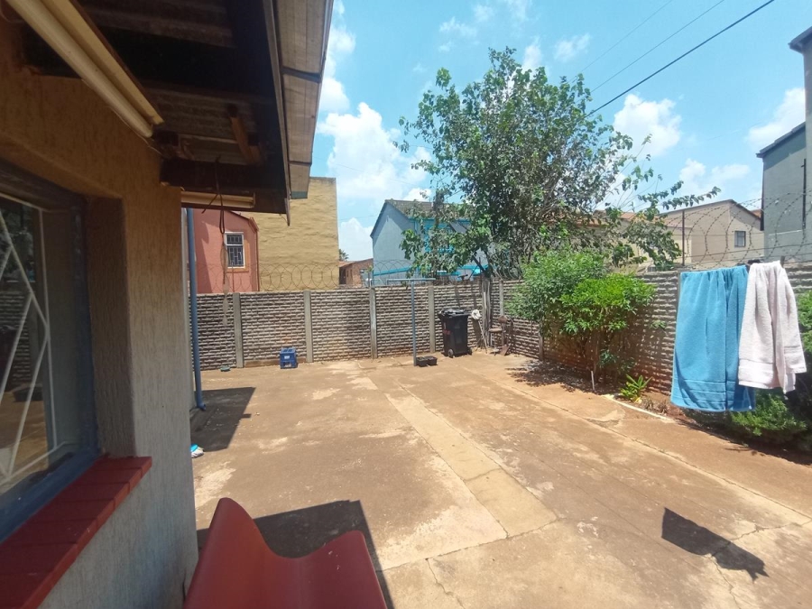 3 Bedroom Property for Sale in Lenasia Ext 10 Gauteng
