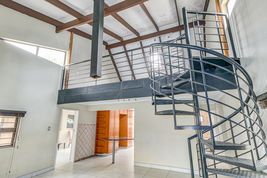 To Let 5 Bedroom Property for Rent in Buccleuch Gauteng