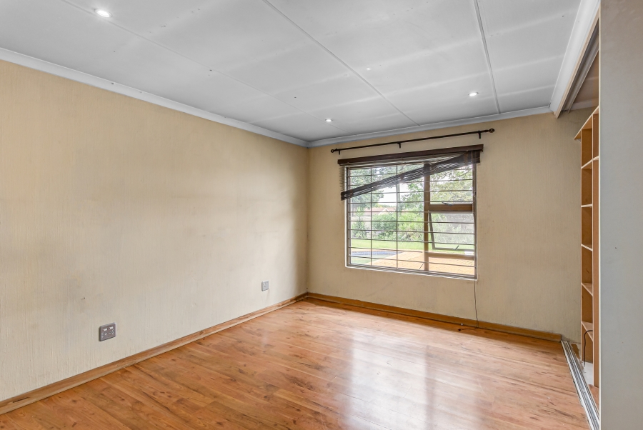 To Let 5 Bedroom Property for Rent in Buccleuch Gauteng