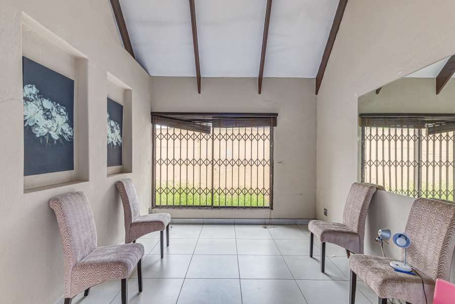 To Let 5 Bedroom Property for Rent in Buccleuch Gauteng