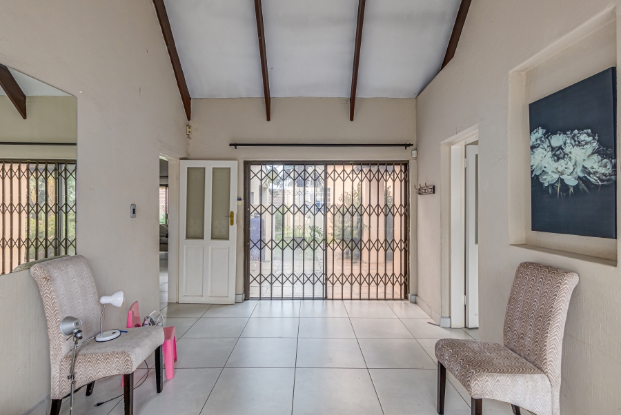 To Let 5 Bedroom Property for Rent in Buccleuch Gauteng