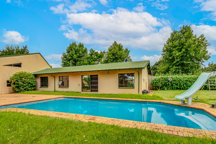 5 Bedroom Property for Sale in Buccleuch Gauteng
