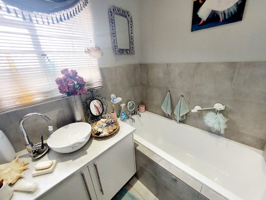 3 Bedroom Property for Sale in Krugersdorp West Gauteng